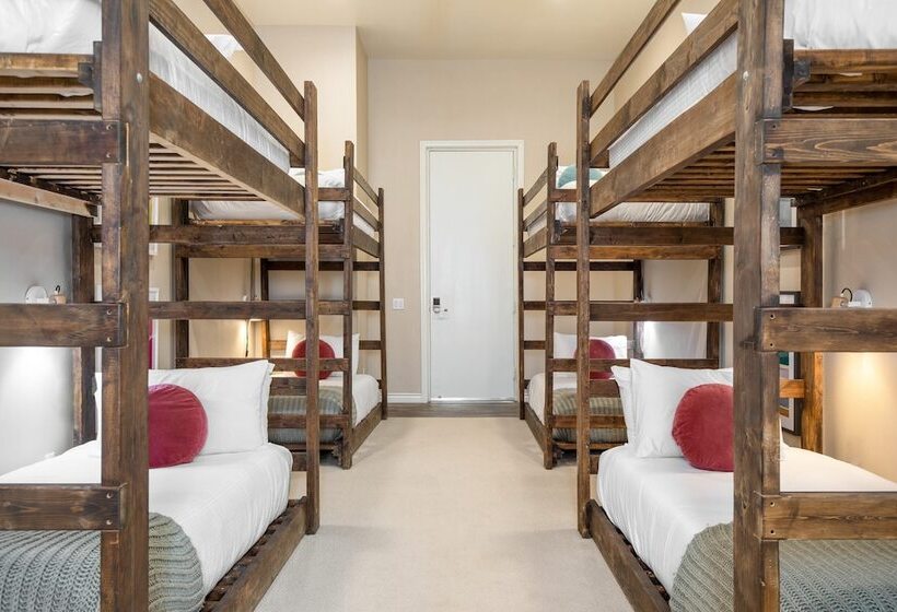 Buena Vista By Avantstay Massive Outdoor Oasis W/ Pool, Spa & Firepit!