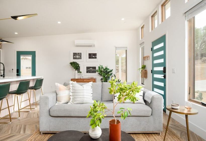 Chicory By Avantstay Modern Desert Retreat W Hot Tub