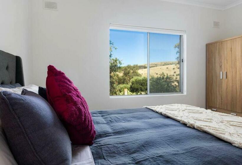 Coastview Stunning Views Over Port Elliot