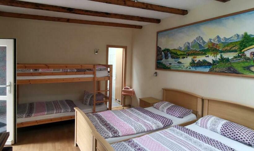 膳宿费 Das Sofa Restaurant Hotel Spätkauf