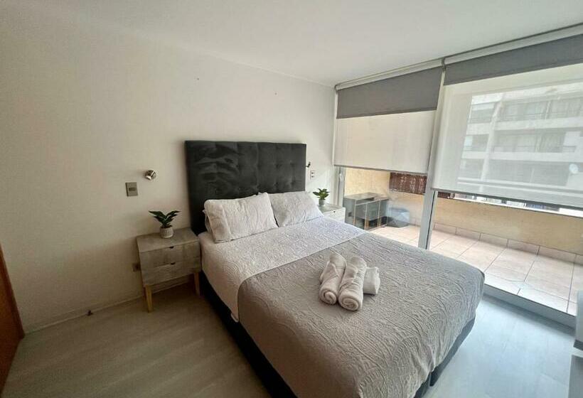 Las Condes   Metro Manquehue Amplio Departamento