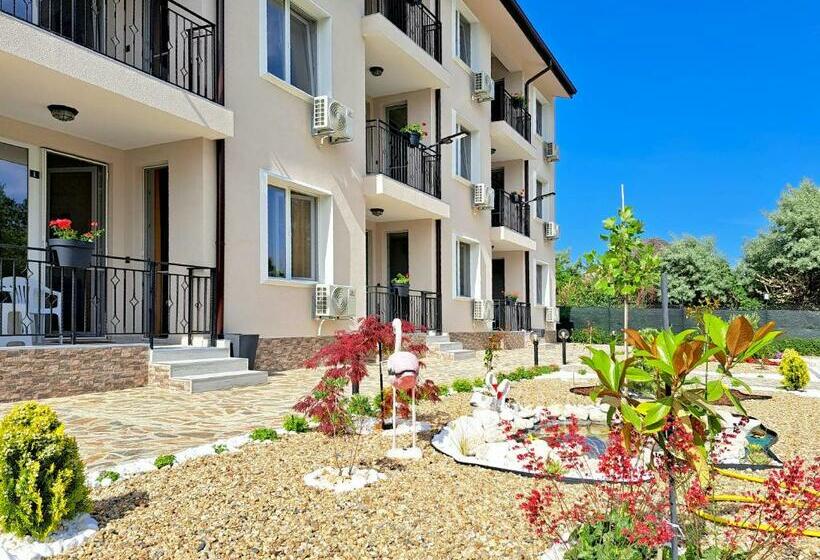 Di Mare Holiday Apartments