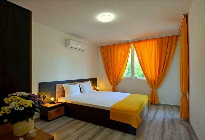 Di Mare Holiday Apartments