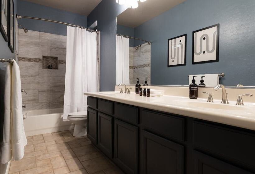 Dwight By Avantstay Blissful Serene Oasis Pool Firepit Entertainers Patio