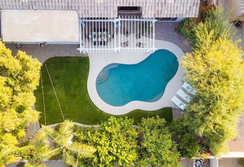 Dwight By Avantstay Blissful Serene Oasis Pool Firepit Entertainers Patio