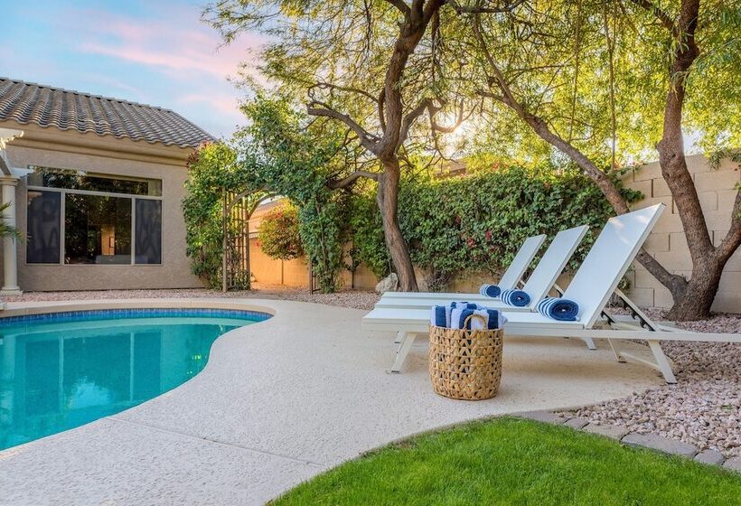 Dwight By Avantstay Blissful Serene Oasis Pool Firepit Entertainers Patio