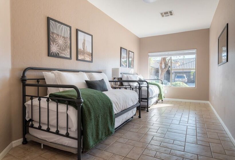 Dwight By Avantstay Blissful Serene Oasis Pool Firepit Entertainers Patio