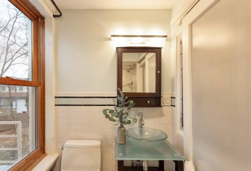 Elliot By Avantstay Historic Character Home In Great Location!