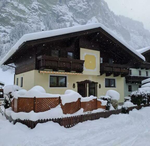 Ferienwohnung Rohrmoser Mit 2 Schlafzimmern