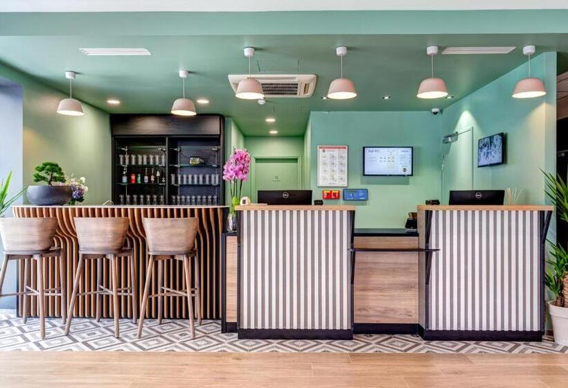 B&b Hotel Paris Ivry Quai De Seine