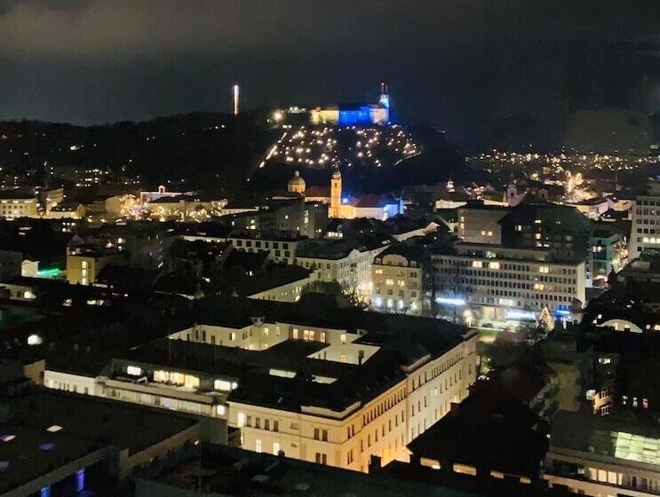 Grand Plaza Hotel & Congress Center