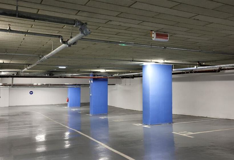 Grand Plaza Hotel & Congress Center