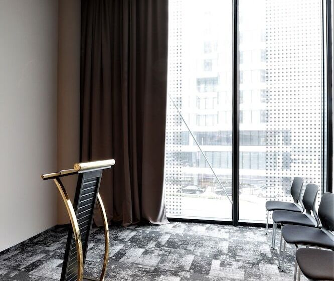 Grand Plaza Hotel & Congress Center