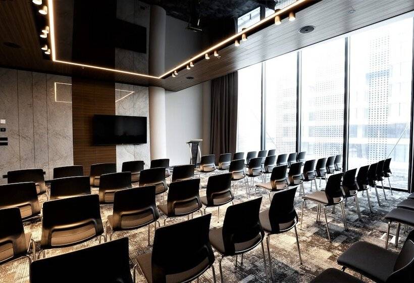 Grand Plaza Hotel & Congress Center