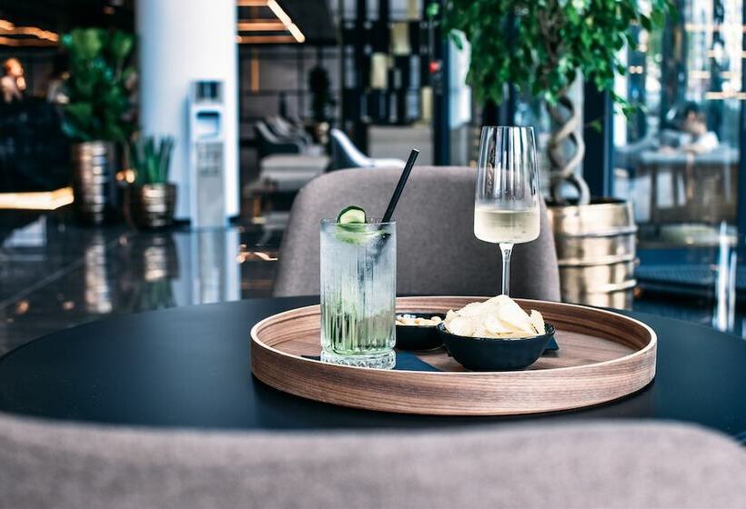 Grand Plaza Hotel & Congress Center