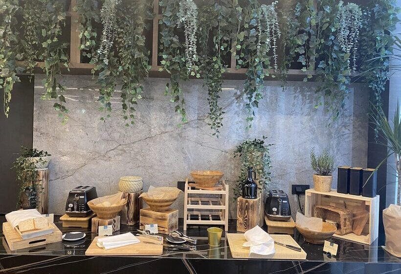 Grand Plaza Hotel & Congress Center