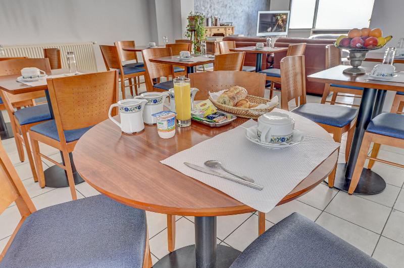 בית מלון כפרי Hôtel Robespierre Ex Idéal Hôtel Paris   Montreuil