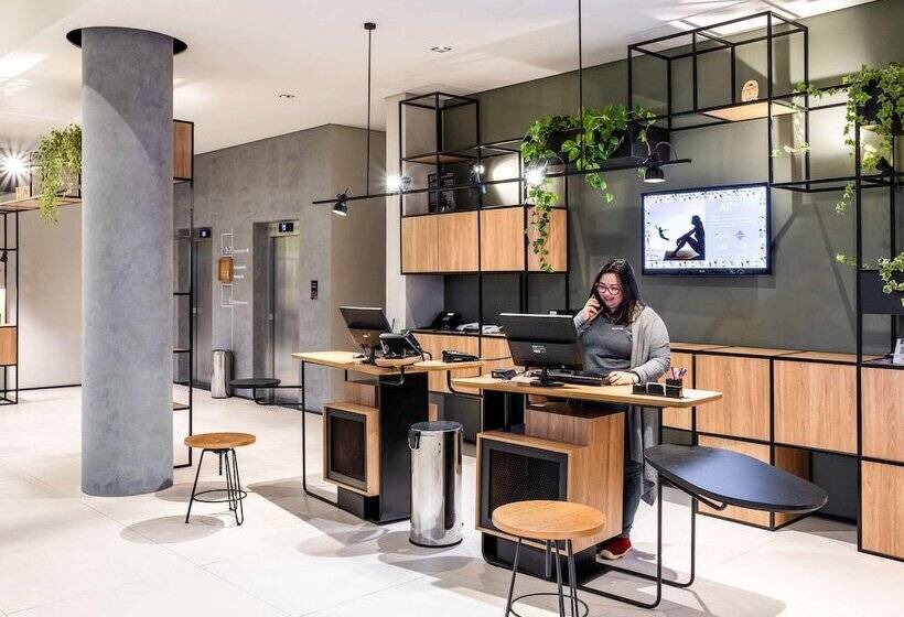 Отель Ibis Botucatu