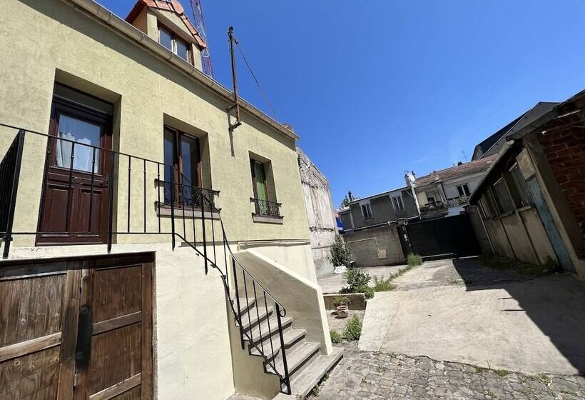 בית מלון כפרי Hôtel Robespierre Ex Idéal Hôtel Paris   Montreuil