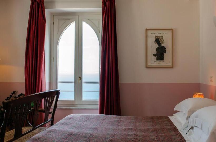 هتل Il Capri