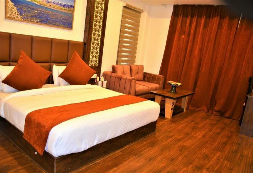 Hotel Kareem Residency