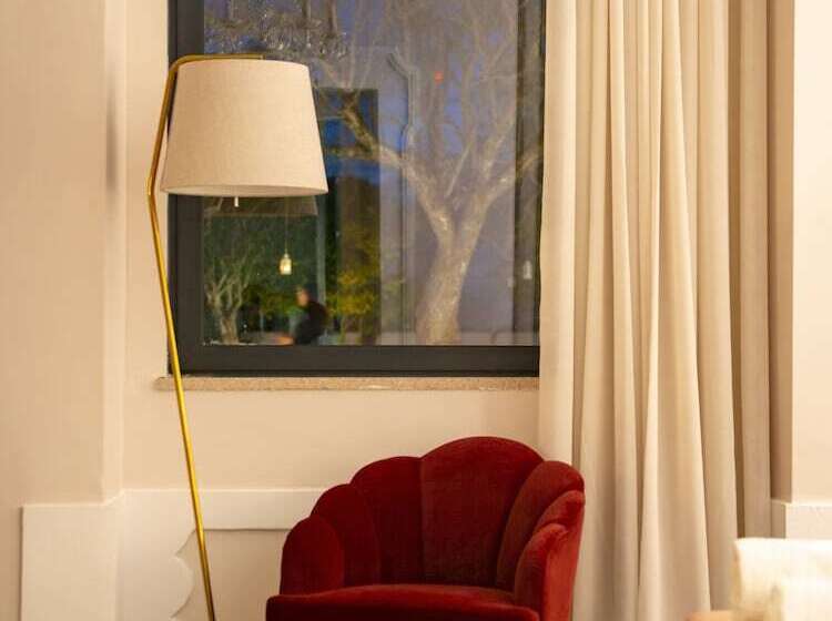 Отель Portalegre Palace