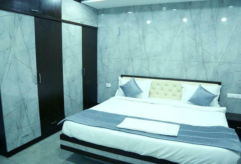 ホテル Sushmitha Inn