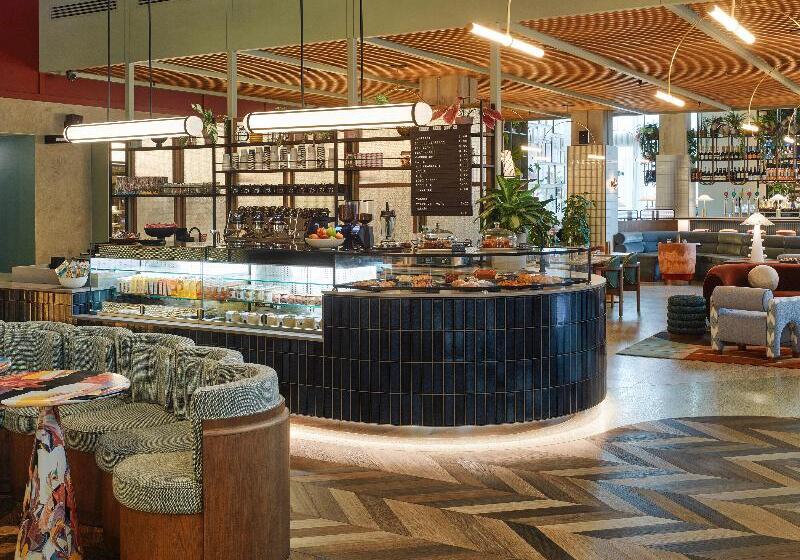 בית מלון כפרי Tribe London Canary Wharf