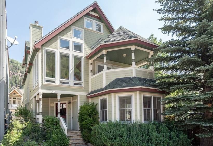 Legacy House By Avantstay Beautiful 4bdr Home In Great Location W Hot Tub