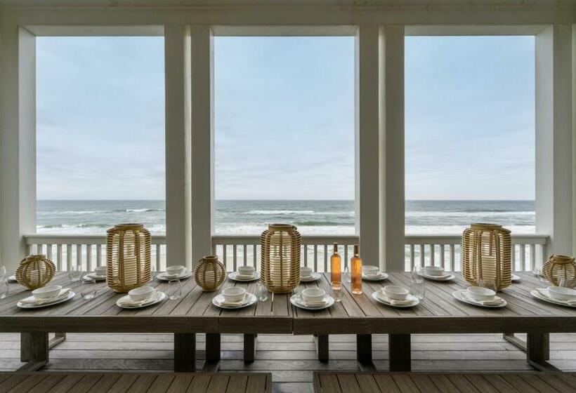 Marlin By Avantstay Beachfront Mansion W 10 Bdrs Multiple Living Spaces Kitchens