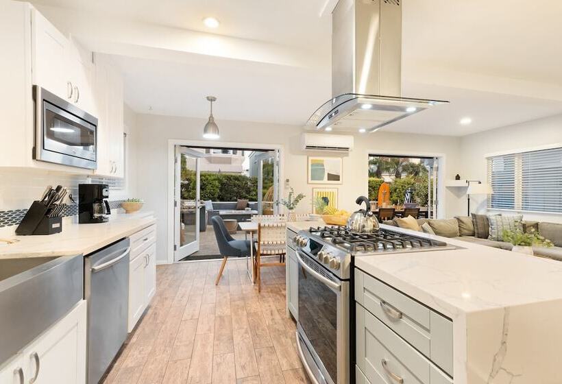 Mission Point 1 By Avantstay San Diego Beach House W Huge Patio Fire Pit Walk To Beach