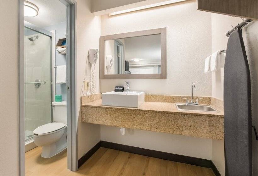 モーテル Hometowne Studios By Red Roof Princeton   Ewing/ Lawrenceville