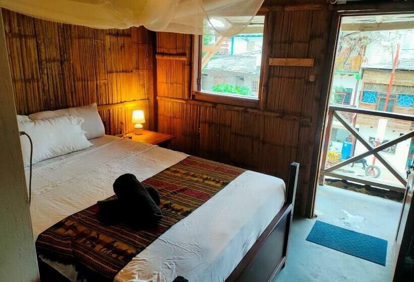 Munay Backpacker Hostel