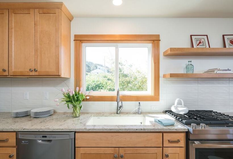 Pacific House By Avantstay Bright Airy Home W/ Direct Access To Cannon Beach