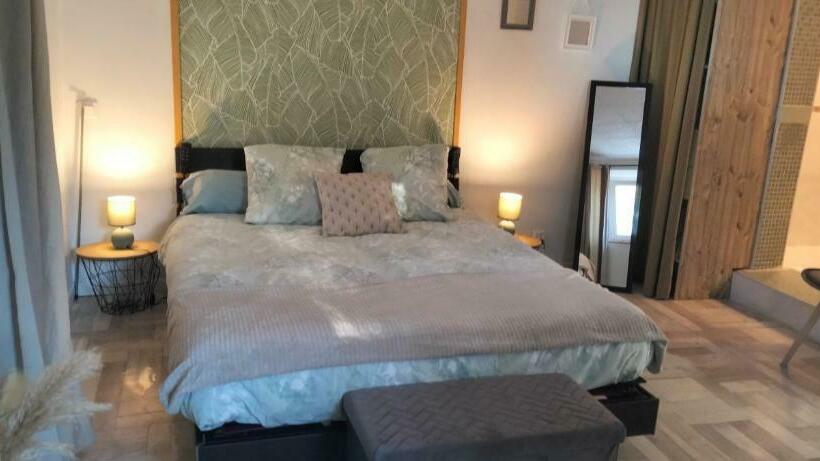 펜션 Domaine Des Favaud