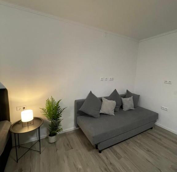 פנסיון Giulias Budget Haus