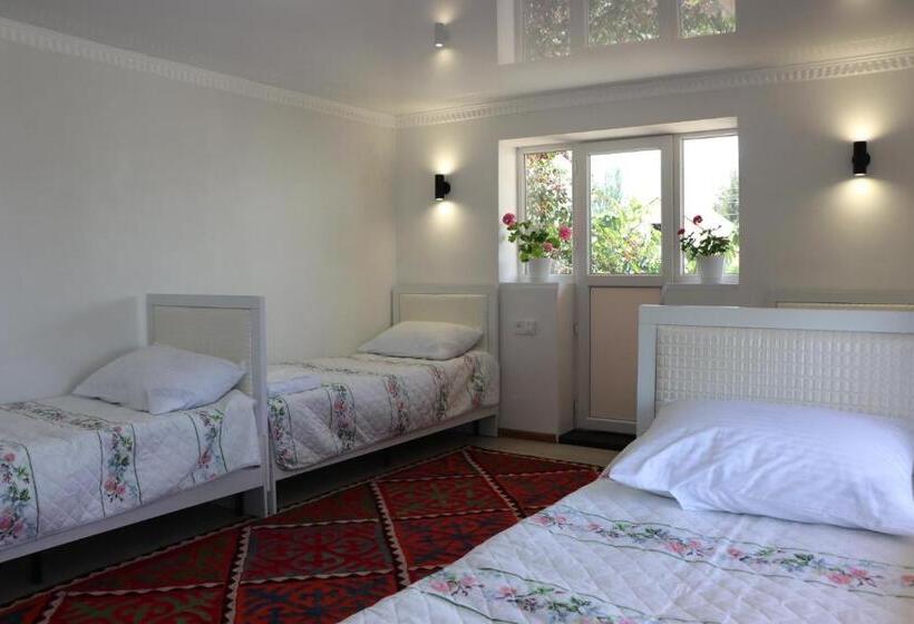 پانسیون Guest House Akbermet