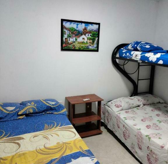 膳宿费 Habitaciones Y Apartamento Fania