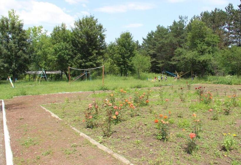 بنسيون Lori Berd