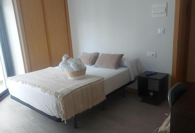 פנסיון New J&j Hostel