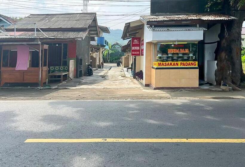 بنسيون Reddoorz At Penginapan Bunda