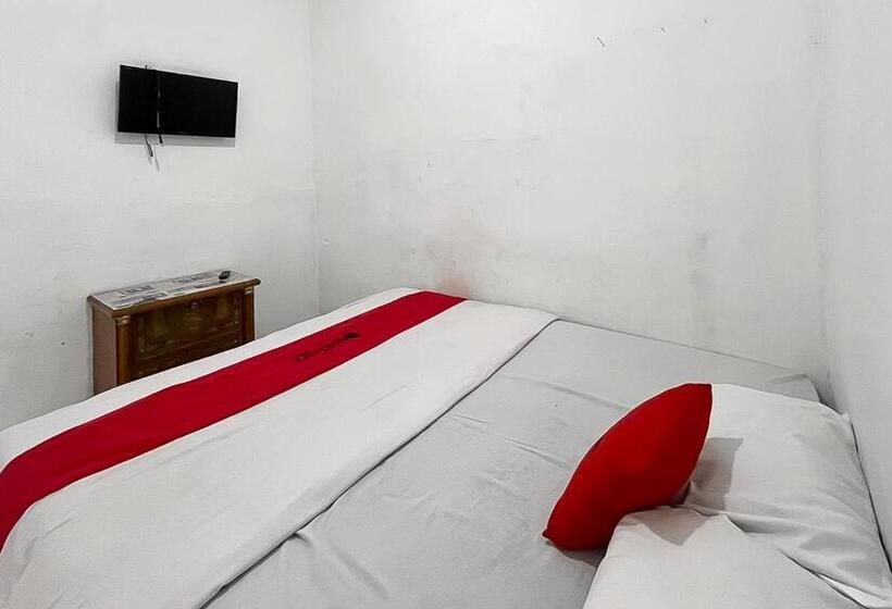 بنسيون Reddoorz At Penginapan Bunda