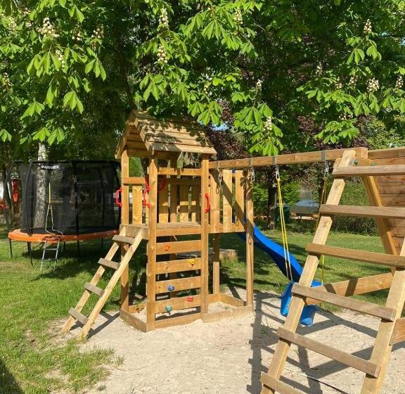 膳宿费 Penzion Pláž