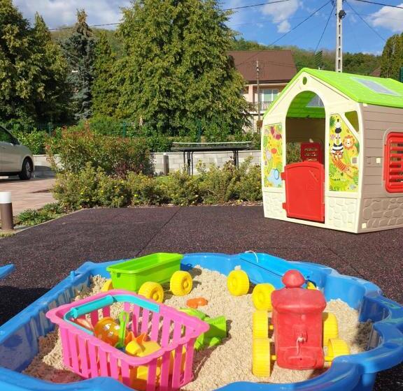 ペンション Silver Lodge Vendégház Egerszalók