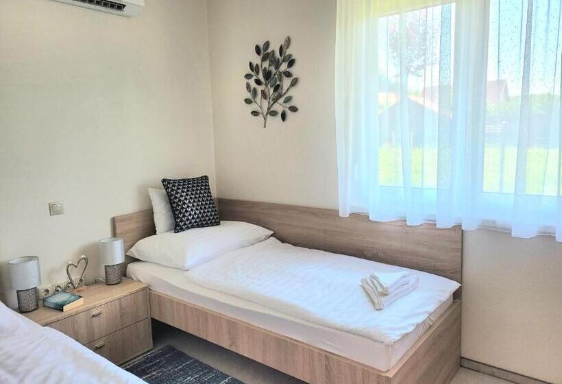 ペンション Silver Lodge Vendégház Egerszalók