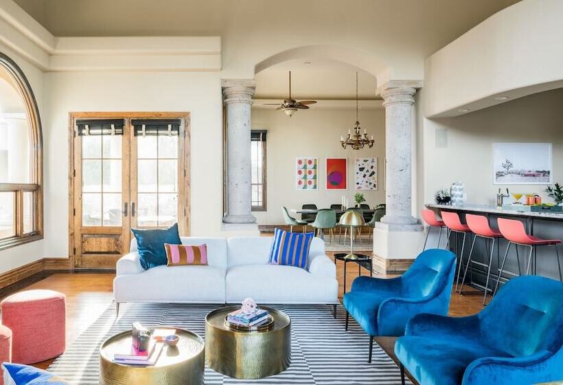 Primrose By Avantstay Extravagant Desert Estate W Theater Pool