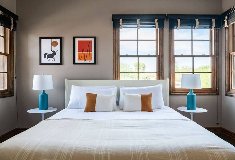 Primrose By Avantstay Extravagant Desert Estate W Theater Pool