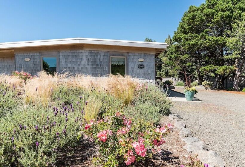 Rancho Del Mar By Avantstay One Block From Beach