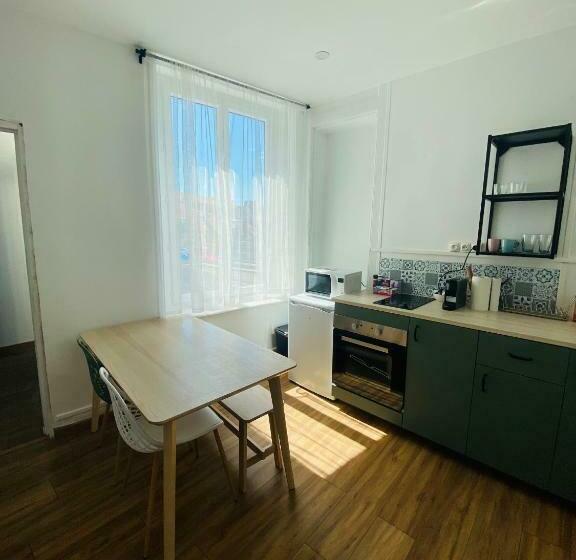 Rdc Cozy Central Flat/free Parking