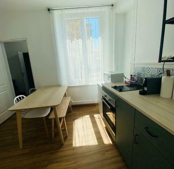 Rdc Cozy Central Flat/free Parking